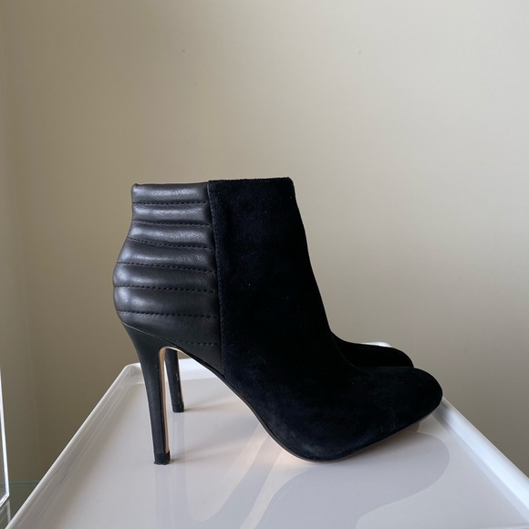 424 Fifth Booties Size 6 - Picture 3 of 4